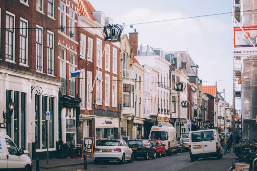 alisa-anton-QX6gc8aqVFM-unsplash
